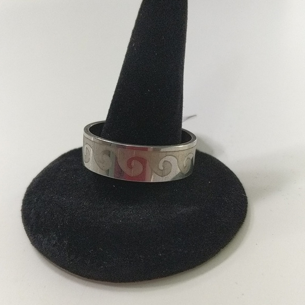 Silver Stainless Steel Band With Waves Size 11.25 NWT!